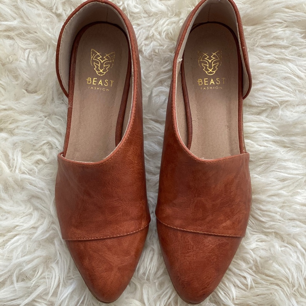 Beast Fashion - Half d’Orsay Flats